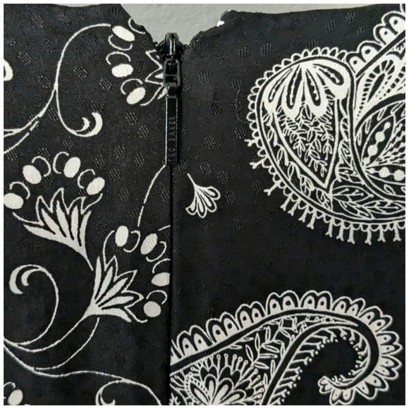 Ted Baker Baylei V-neck Paisley-print Crepe Midi Dress In Black - Picture 8 of 9